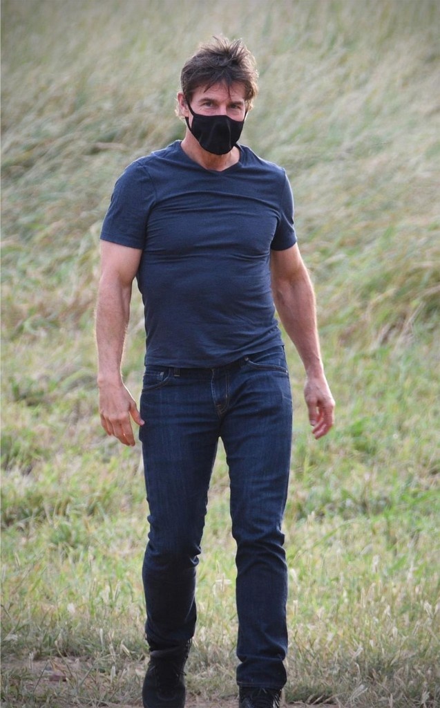 Tom Cruise lai truc thang trong Nhiem vu bat kha thi 8 anh 3