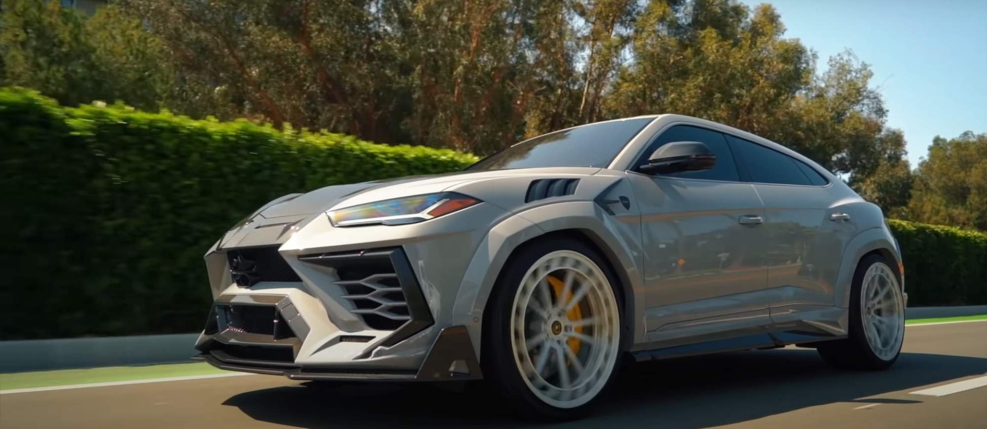 Bo suu tap sieu xe cua Kim Kardashian anh 4