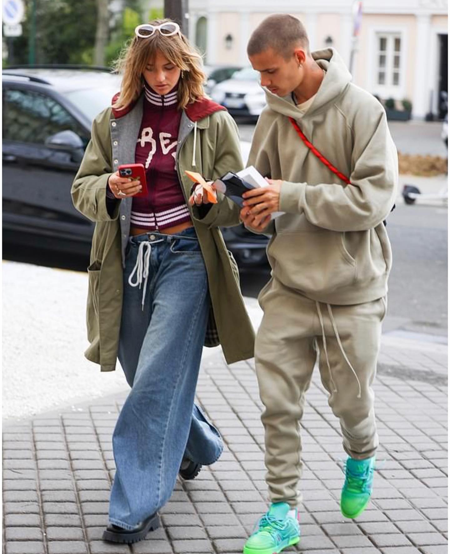 Romeo Beckham chup anh cung ban gai anh 3