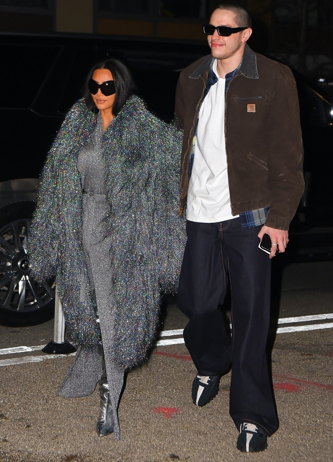 Kanye West bi cam bieu dien anh 3