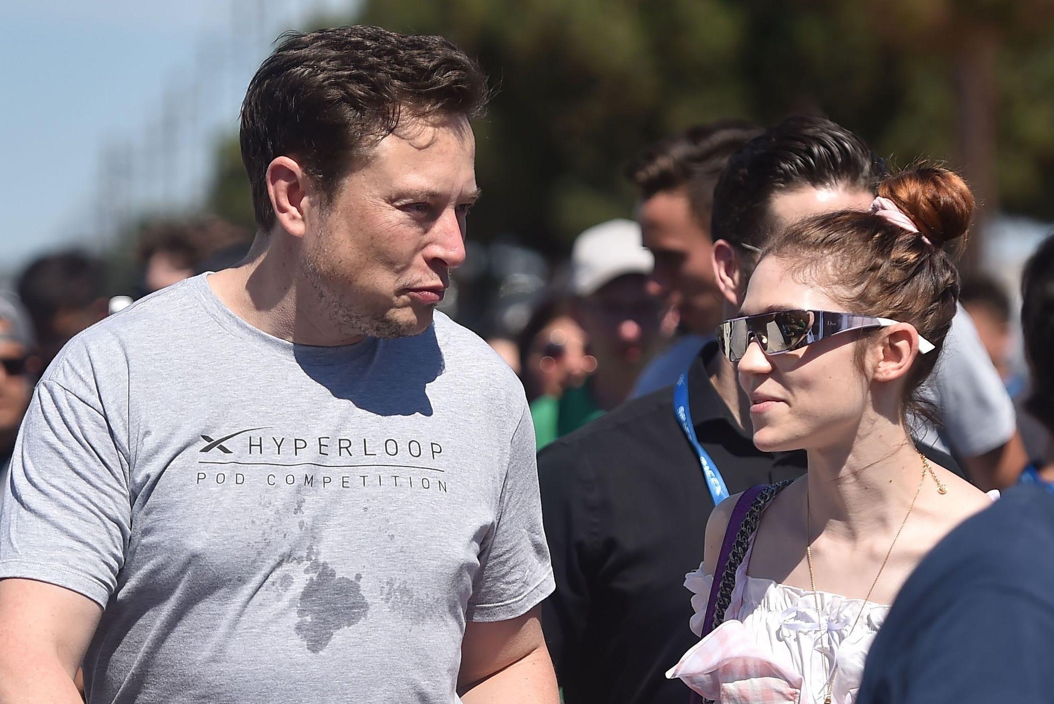 Elon Musk thua nhan co don sau khi chia tay nu ca si Grimes hinh anh