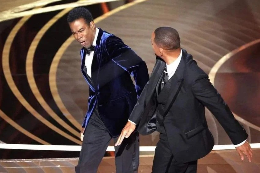 Will Smith tat Chris Rock tren san khau Oscar hinh anh