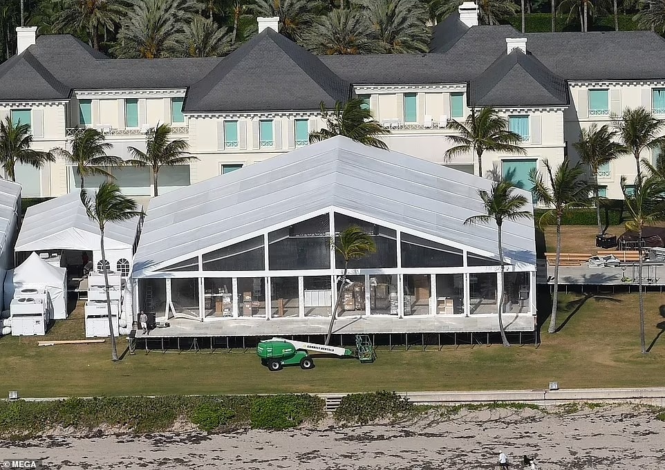 ben trong tiec cuoi 4 trieu USD cua Beckham anh 8