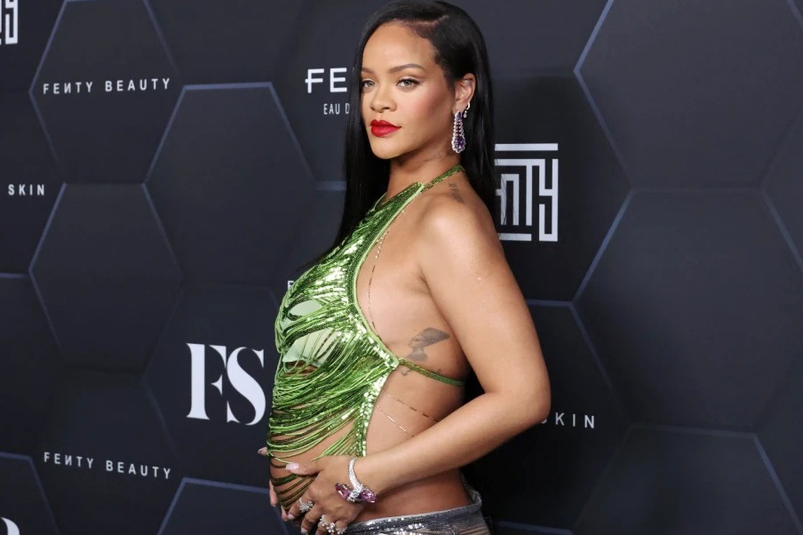 Rihanna tiep tuc la nu ca si giau nhat the gioi hinh anh