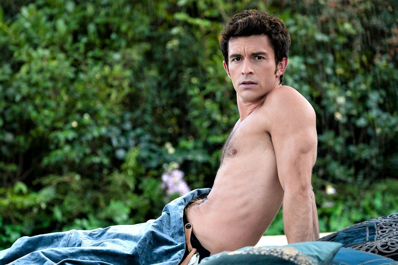 Nam dien vien duoc khen vi canh quang ao hinh anh