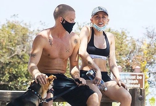 Cody Simpson tiet lo ly do chia tay Miley Cyrus hinh anh