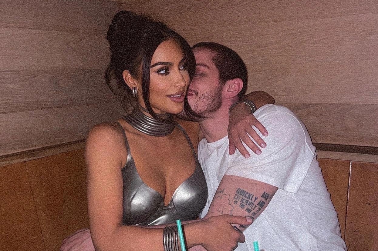 Nguoi than khuyen Pete Davidson tranh xa nha Kardashian hinh anh