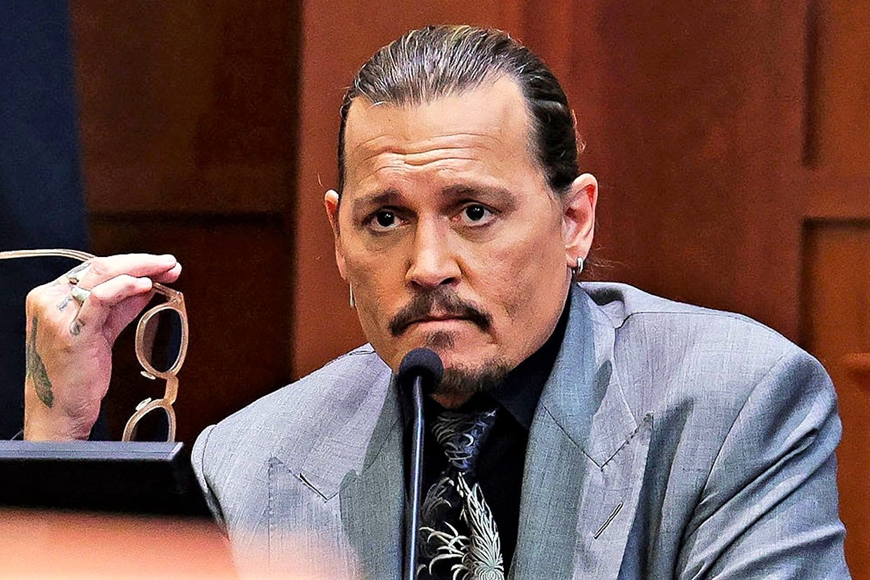 Johnny Depp: 'Toi moi la nan nhan cua bao luc gia dinh' hinh anh