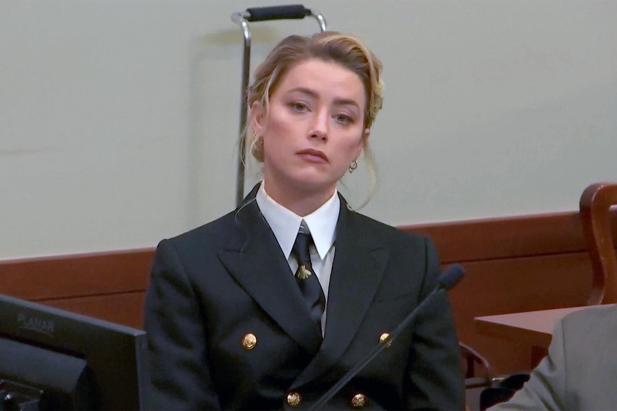 Vụ kiện giữa Johnny Depp và Amber Heard ảnh 3 Vu kien giua Johnny Depp va Amber Heard anh 3