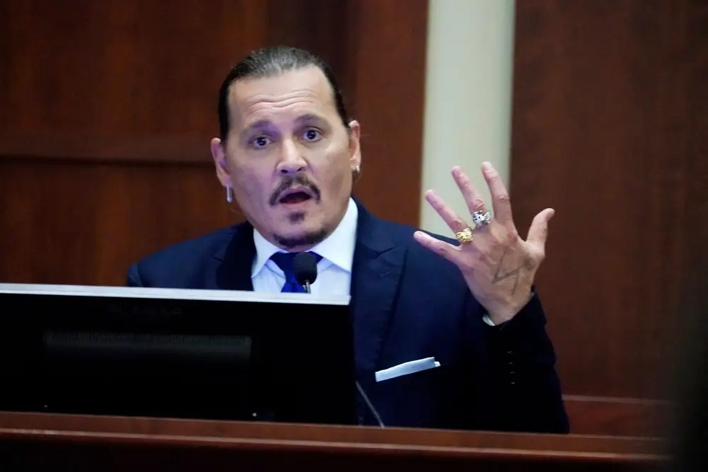 bang chung bat loi cho Amber Heard anh 1