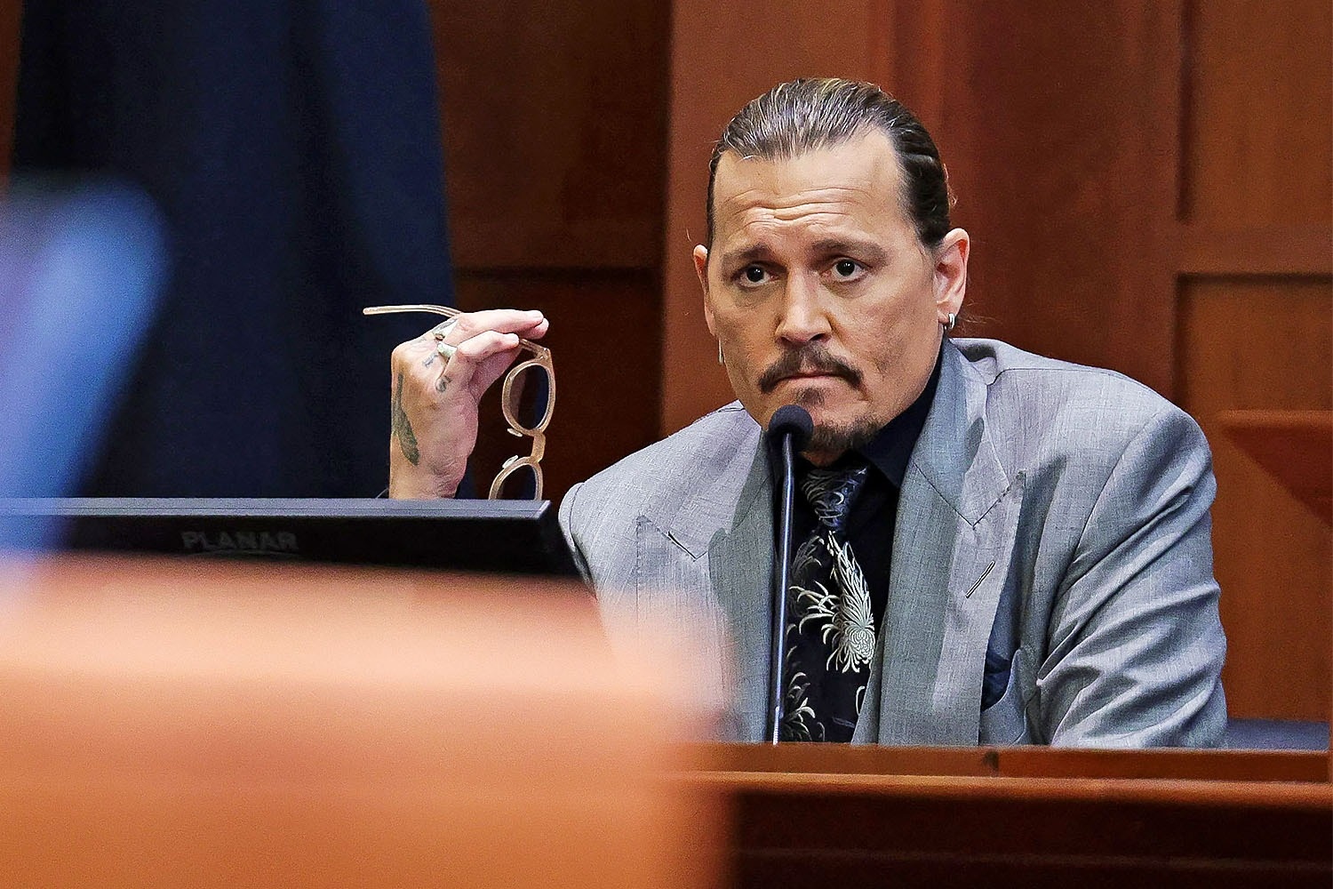 Johnny Depp can lam gi de thang Amber Heard anh 2