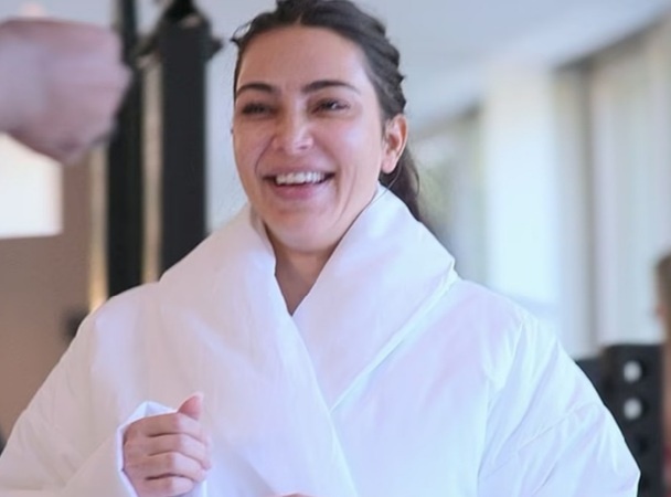 Kim Kardashian khi khong trang diem hinh anh