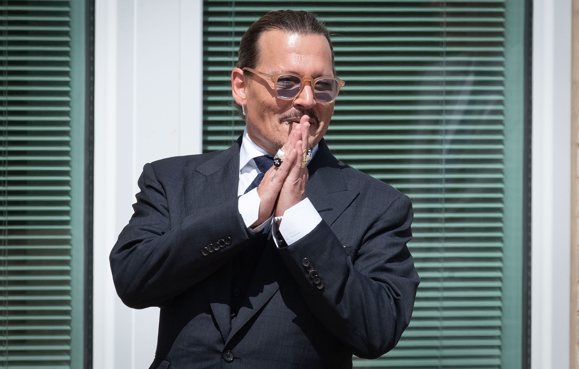 Nam gioi cung la nan nhan cua bao hanh gia dinh anh 1