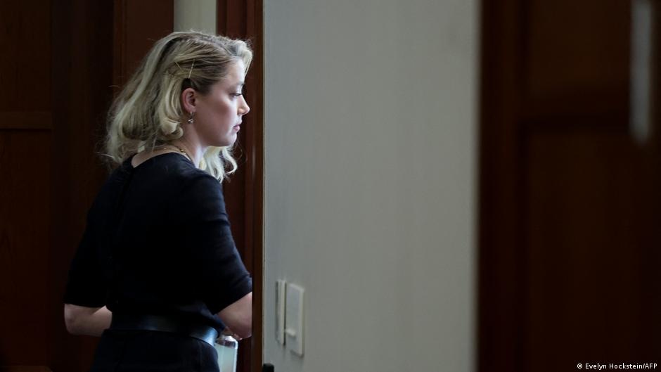 bai hoc tu phien toa Johnny Depp Amber Heard anh 1