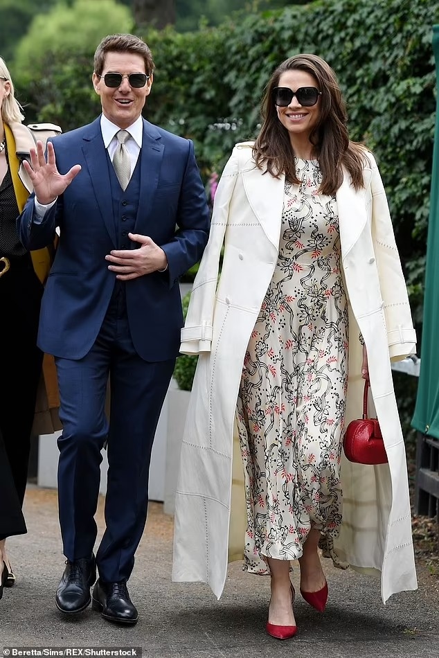 Tom Cruise chia tay ban gai lan hai anh 2