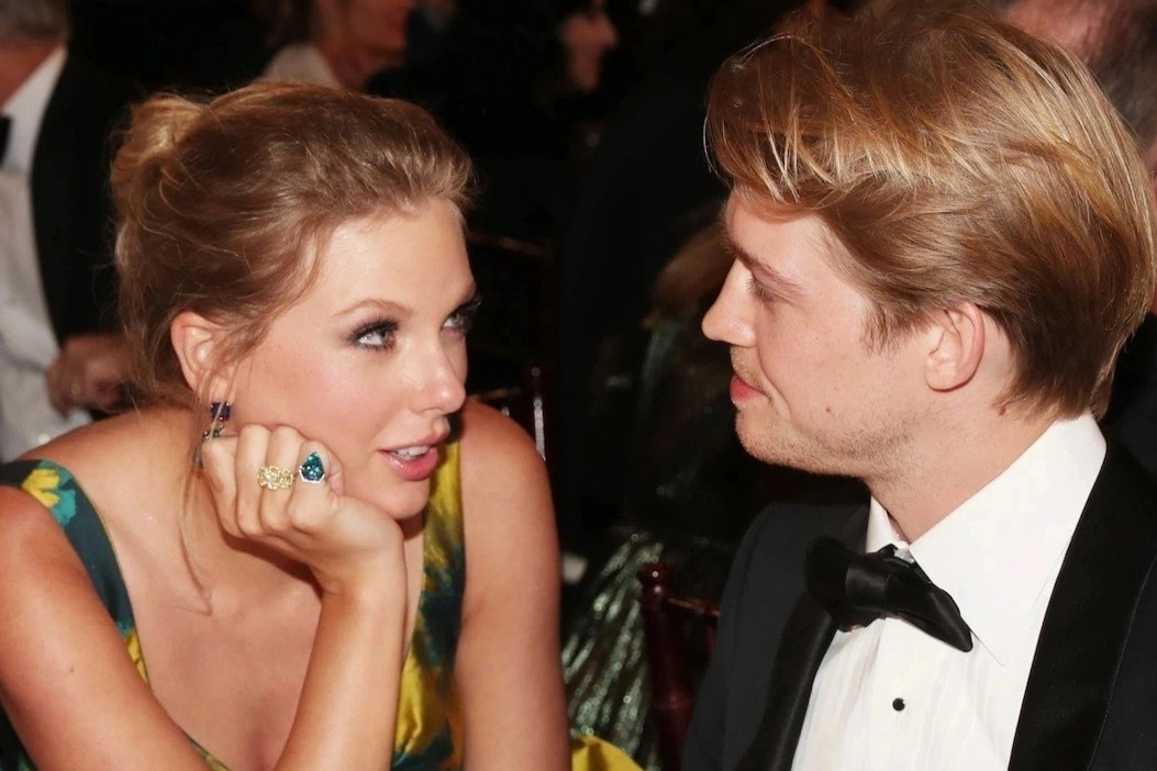 Taylor Swift da dinh hon? hinh anh