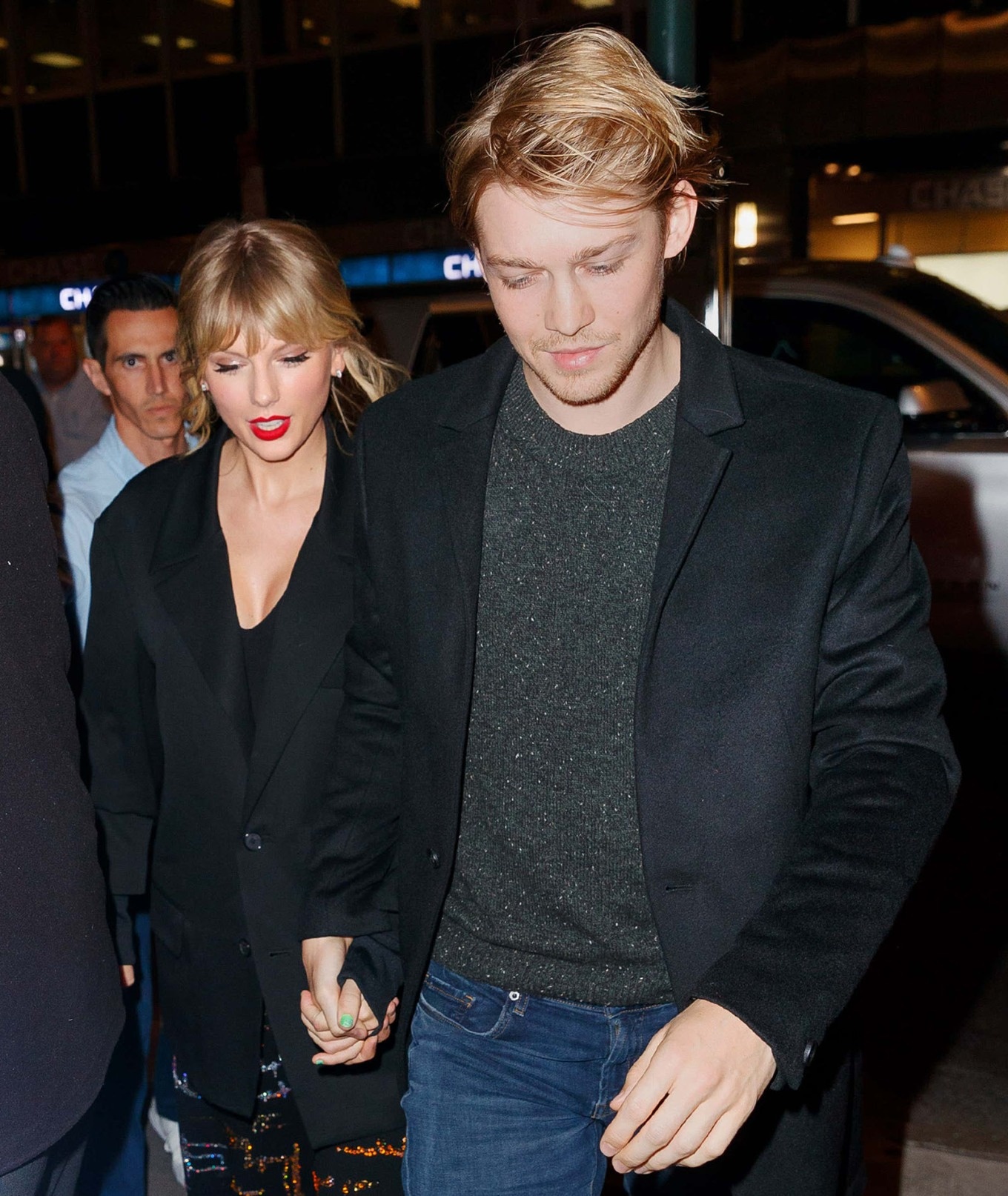 Taylor Swift dinh hon? anh 1