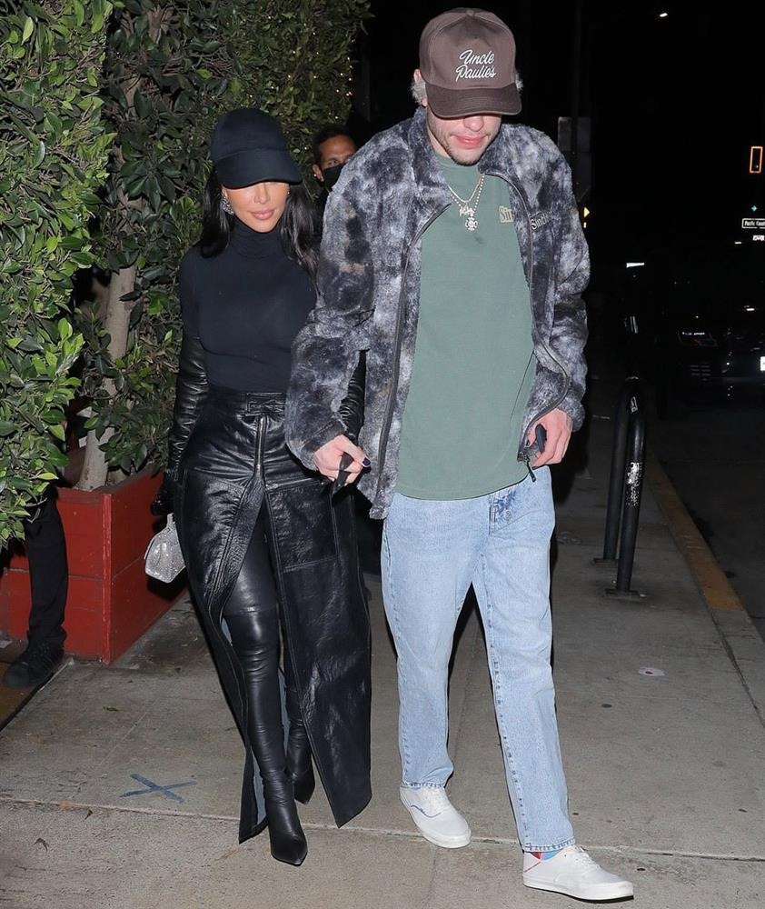 Tai sao Kim Kardashian si me dien vien hai Pete Davidson anh 3
