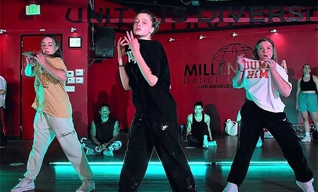 Con gai Angelina Jolie cao lon o tuoi 16 anh 3