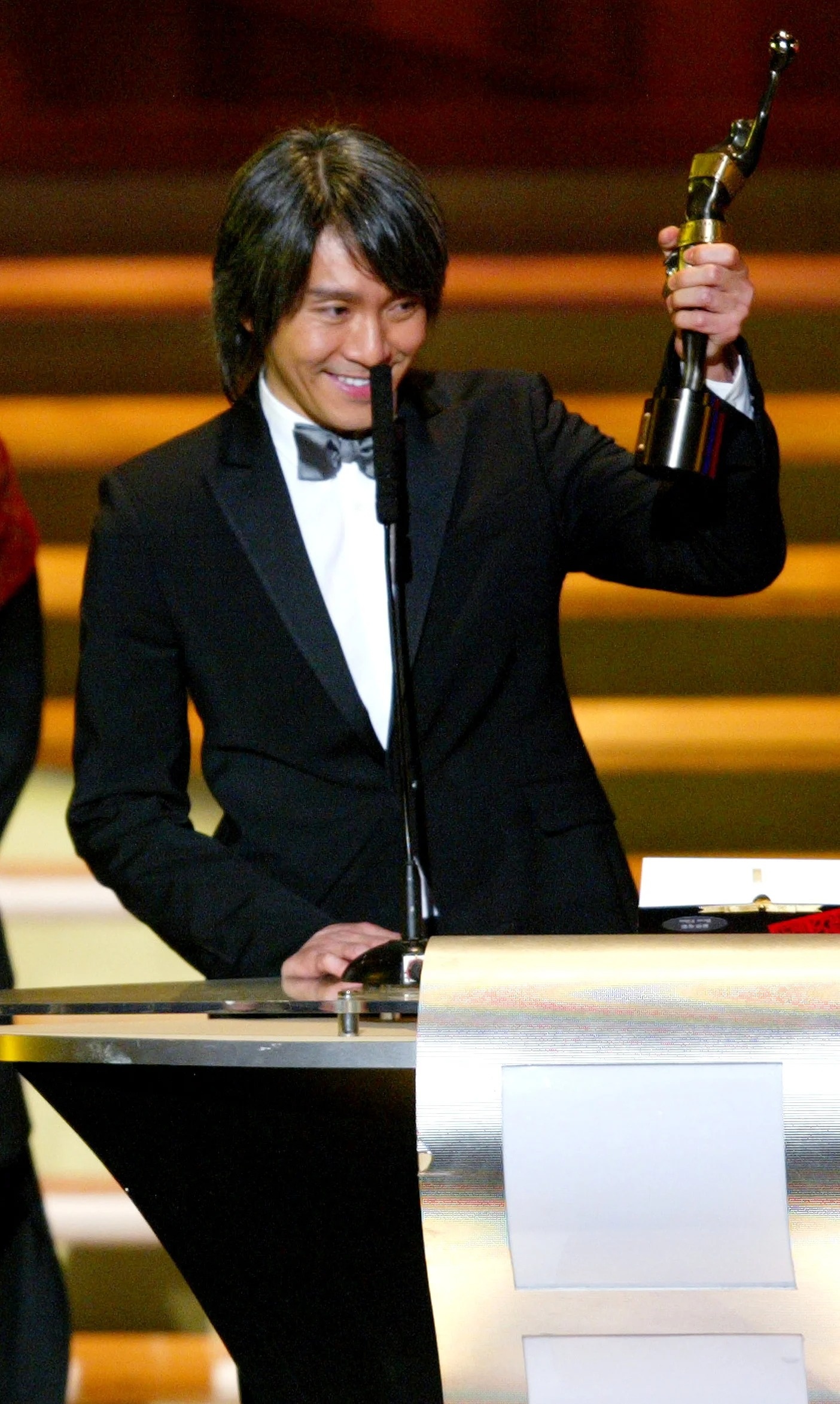 Khối tài sản của dàn sao phim 'Thần bài' ảnh 3 Khoi tai san cua dan sao phim 'Than bai' anh 3