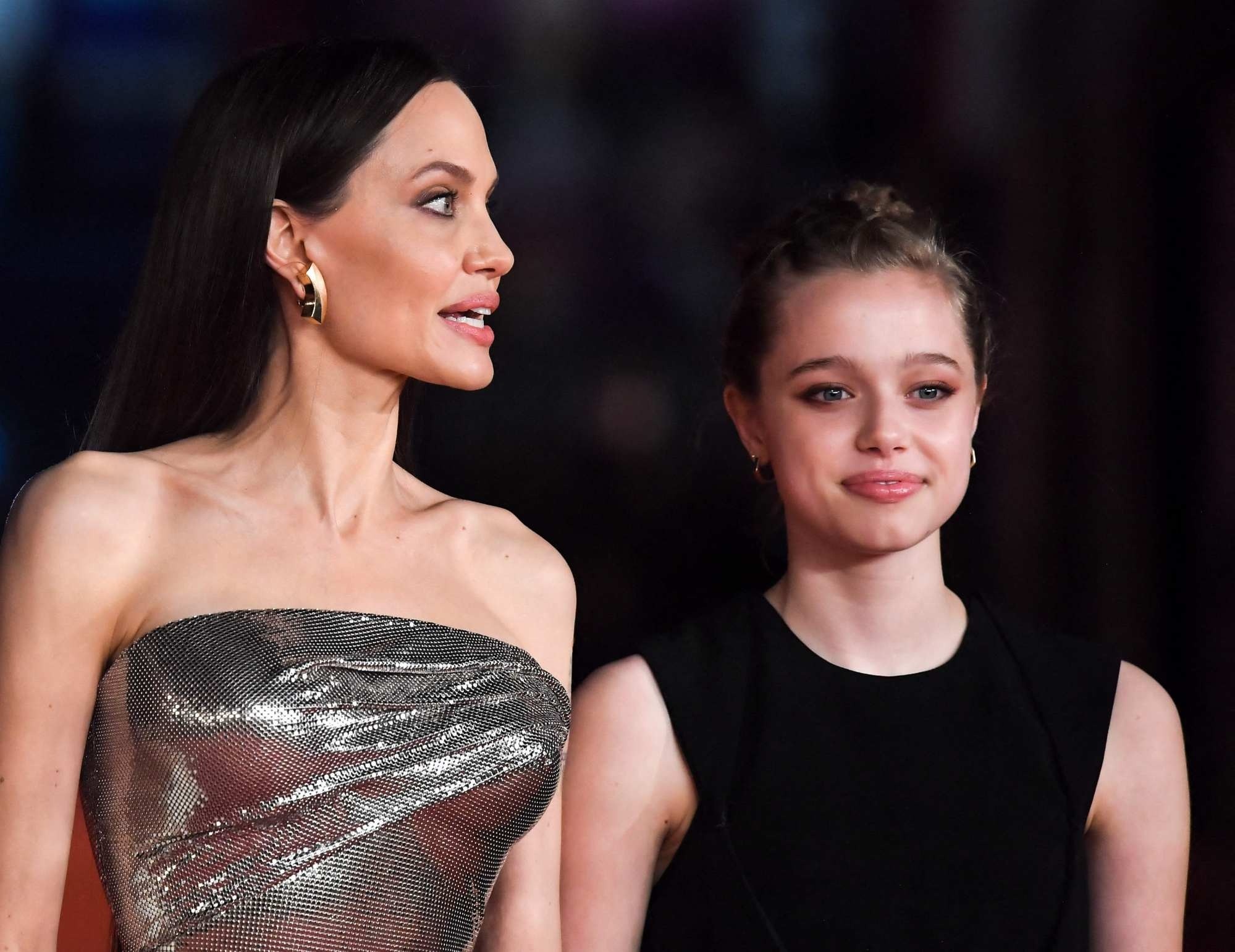 Moi quan he giua Angelina Jolie va con gai anh 1