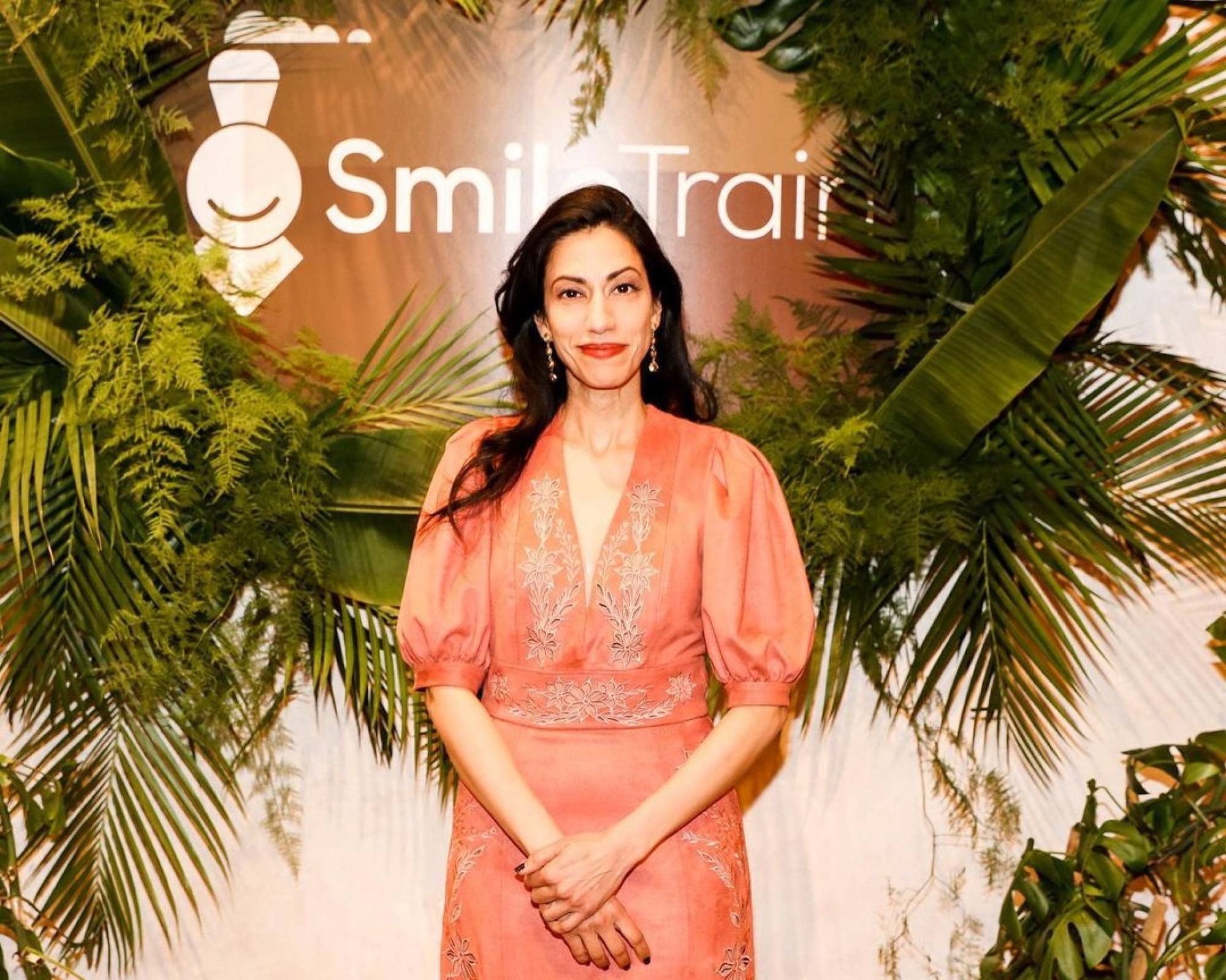 Ban gai chinh tri gia quyen luc cua Bradley Cooper anh 1