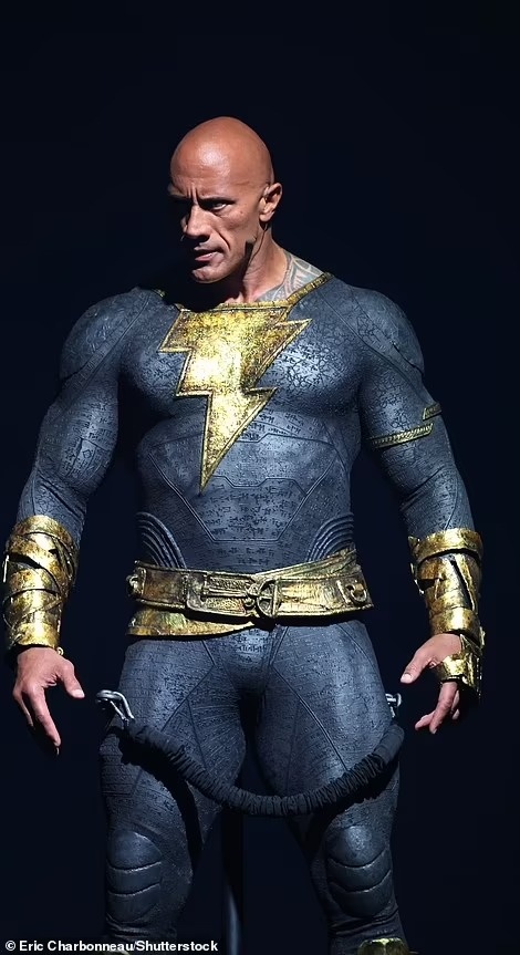 The Rock trong diện mạo siêu anh hùng cơ bắp ảnh 4 The Rock trong dien mao sieu anh hung co bap anh 4