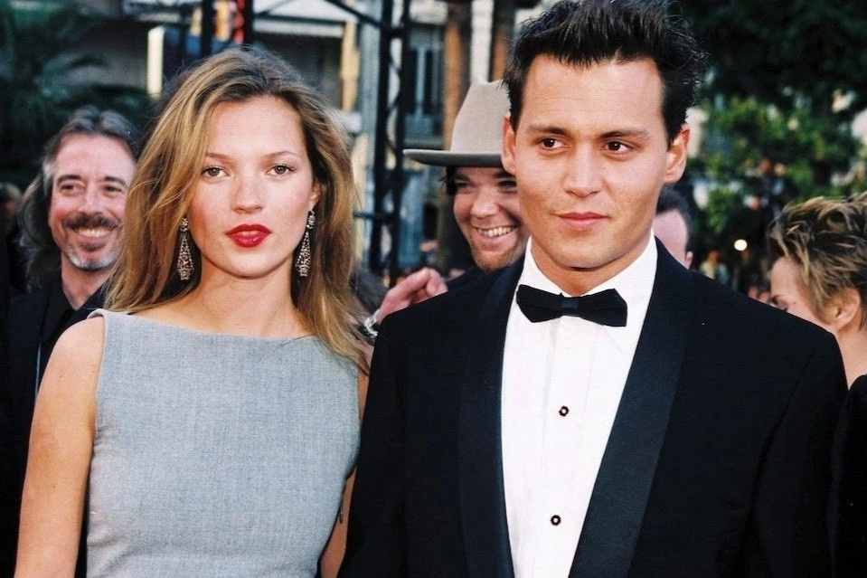 Kate Moss: 'Toi phai noi su that ve Johnny Depp' hinh anh