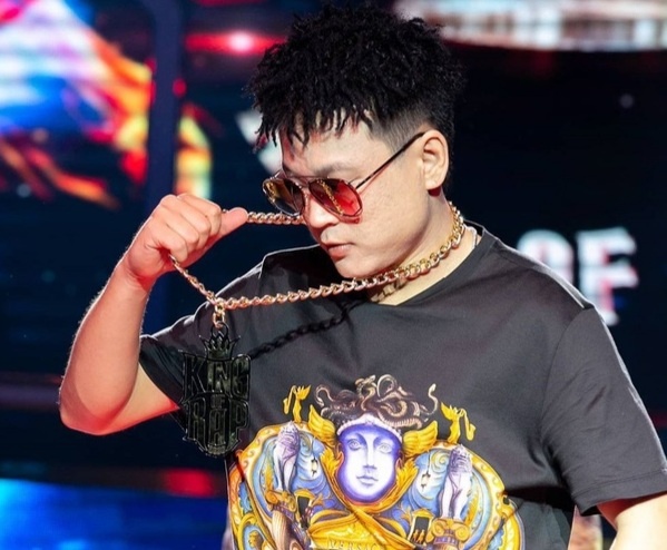 Rapper Viet bi xoa khoi YouTube la ai? hinh anh