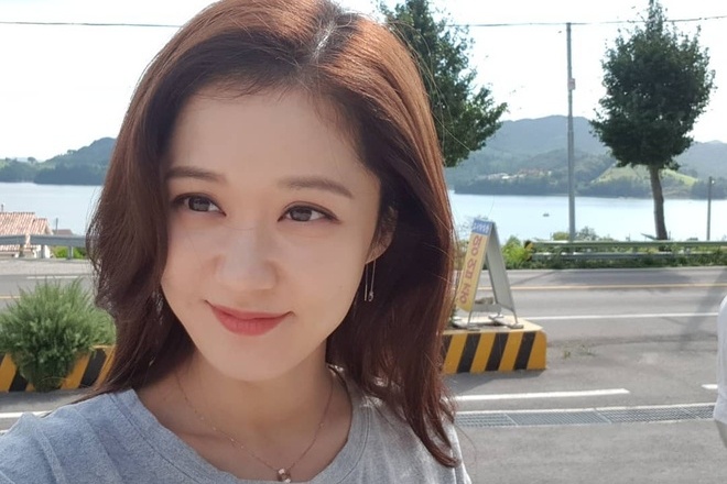 Nhan sac tre trung tuoi 39 cua Jang Nara hinh anh