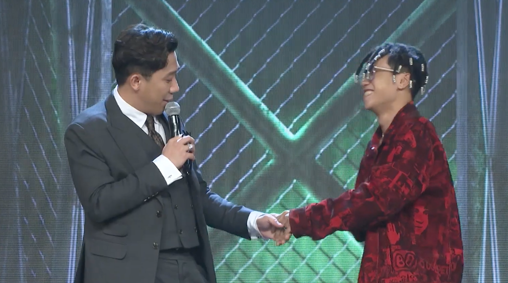 Man rap 'Bac Kim Thang' khien 4 huan luyen vien bat khoi ghe hinh anh