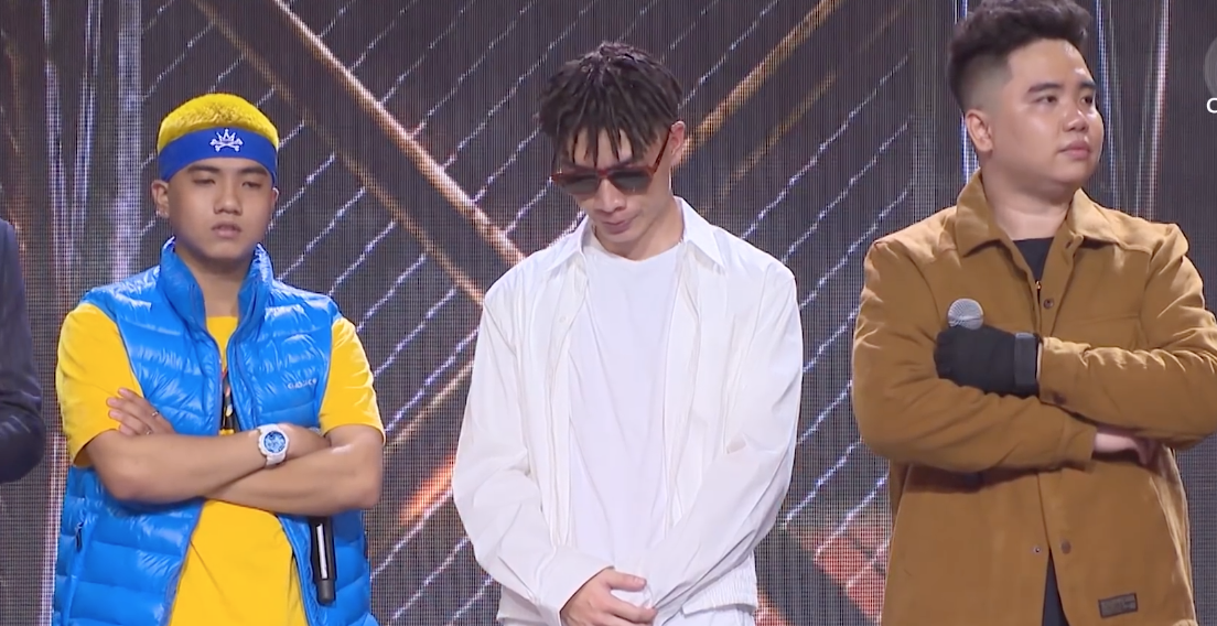 Vong Giai cuu dau tien o Rap Viet hinh anh