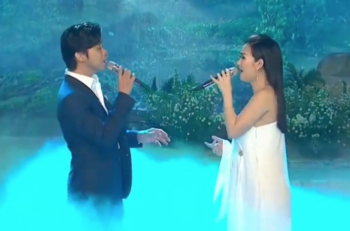 Vo Ha Tram bieu dien khi dang mang thai hon 5 thang hinh anh