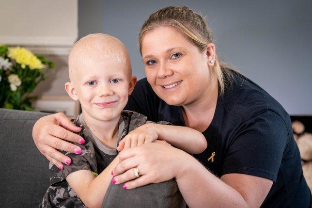 uung thư tinh hoàn ảnh 1 uung thu tinh hoan anh 1