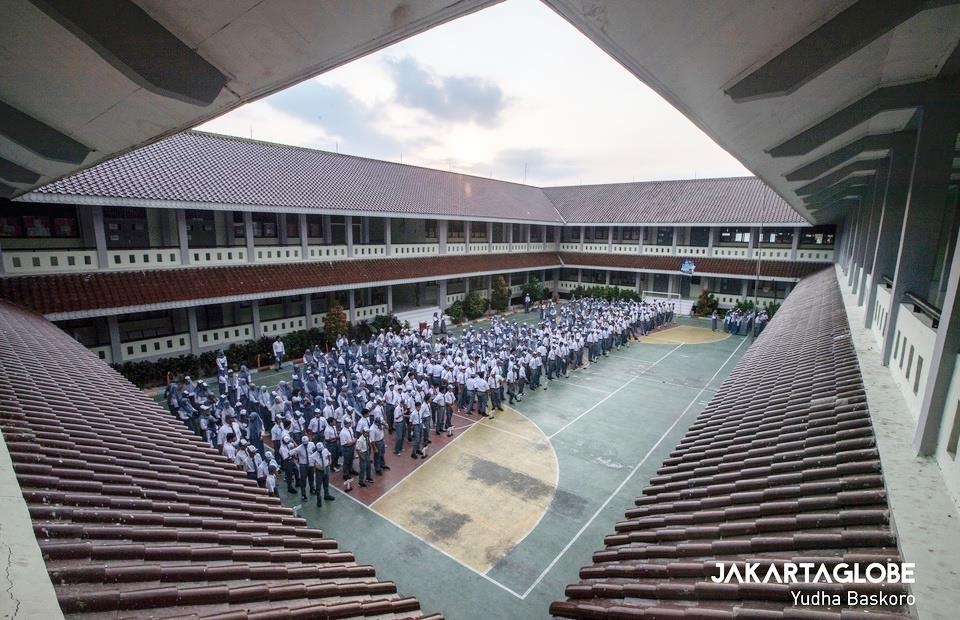 Cuoc song hoc sinh tren dao anh 7