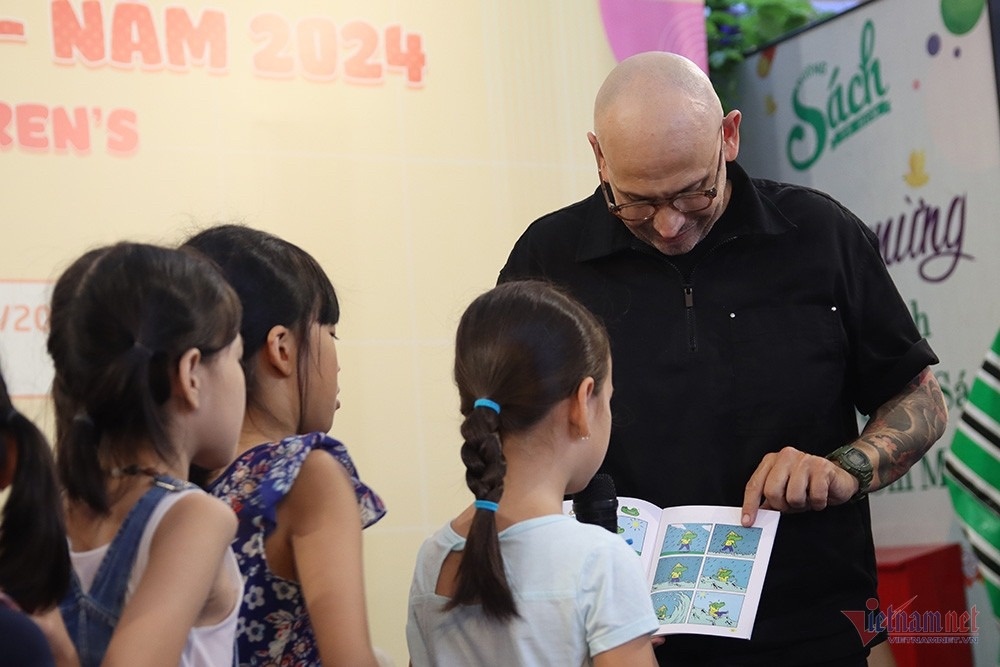 Doc gia nhi thich thu truyen tranh khong loi cua hoa si Eddy Coubeaux hinh anh