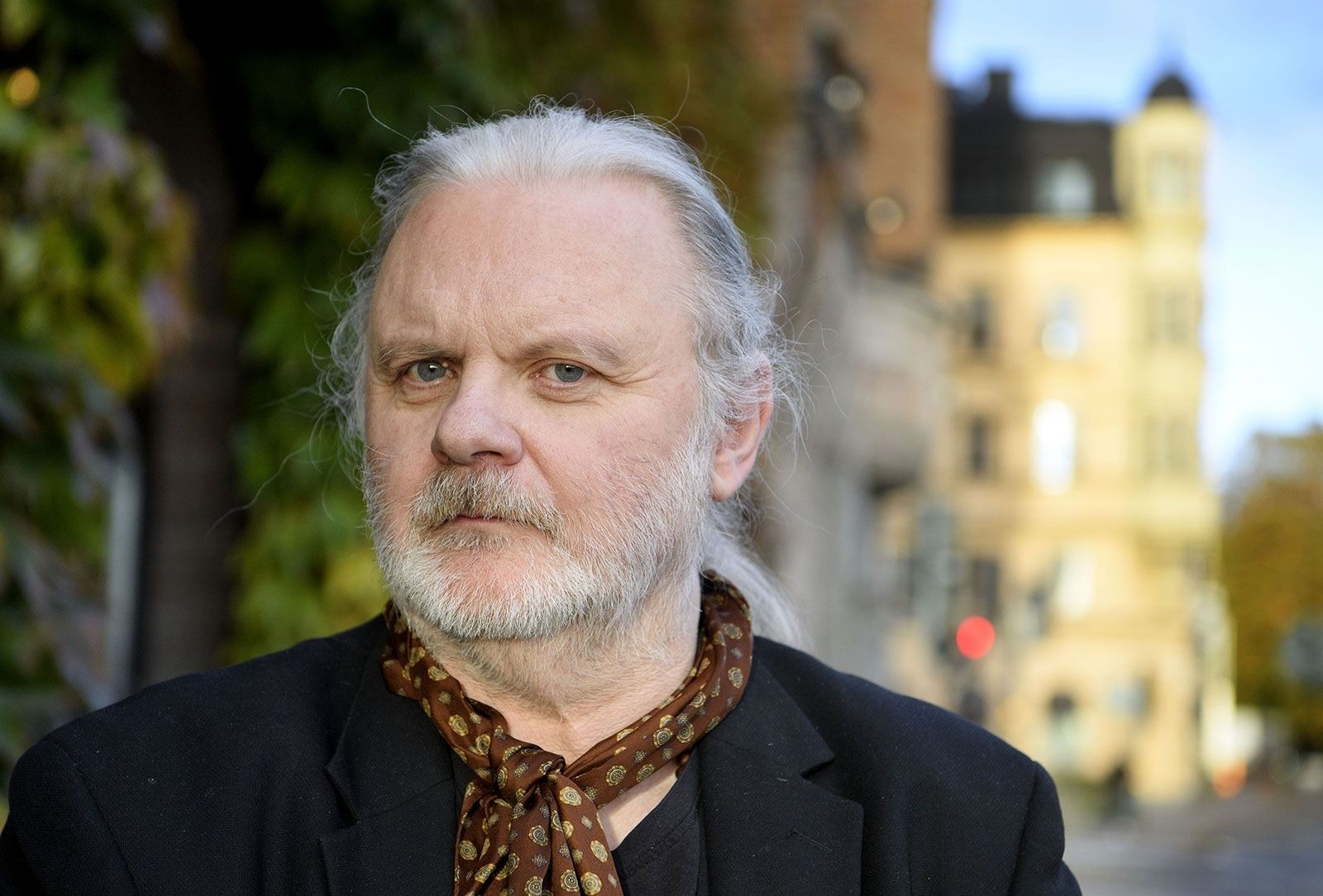 Jon Fosse noi ve ngon ngu thinh lang trong dien tu Nobel Van chuong hinh anh