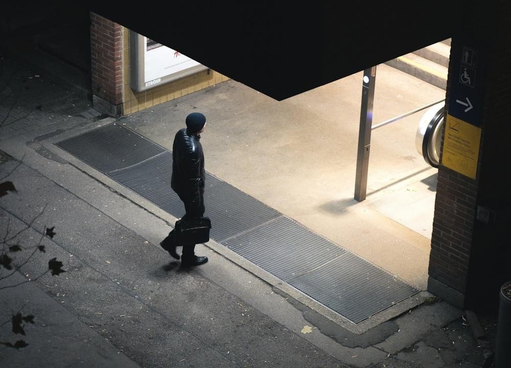 Hang xom khong biet ten du gap mat nhieu nam hinh anh