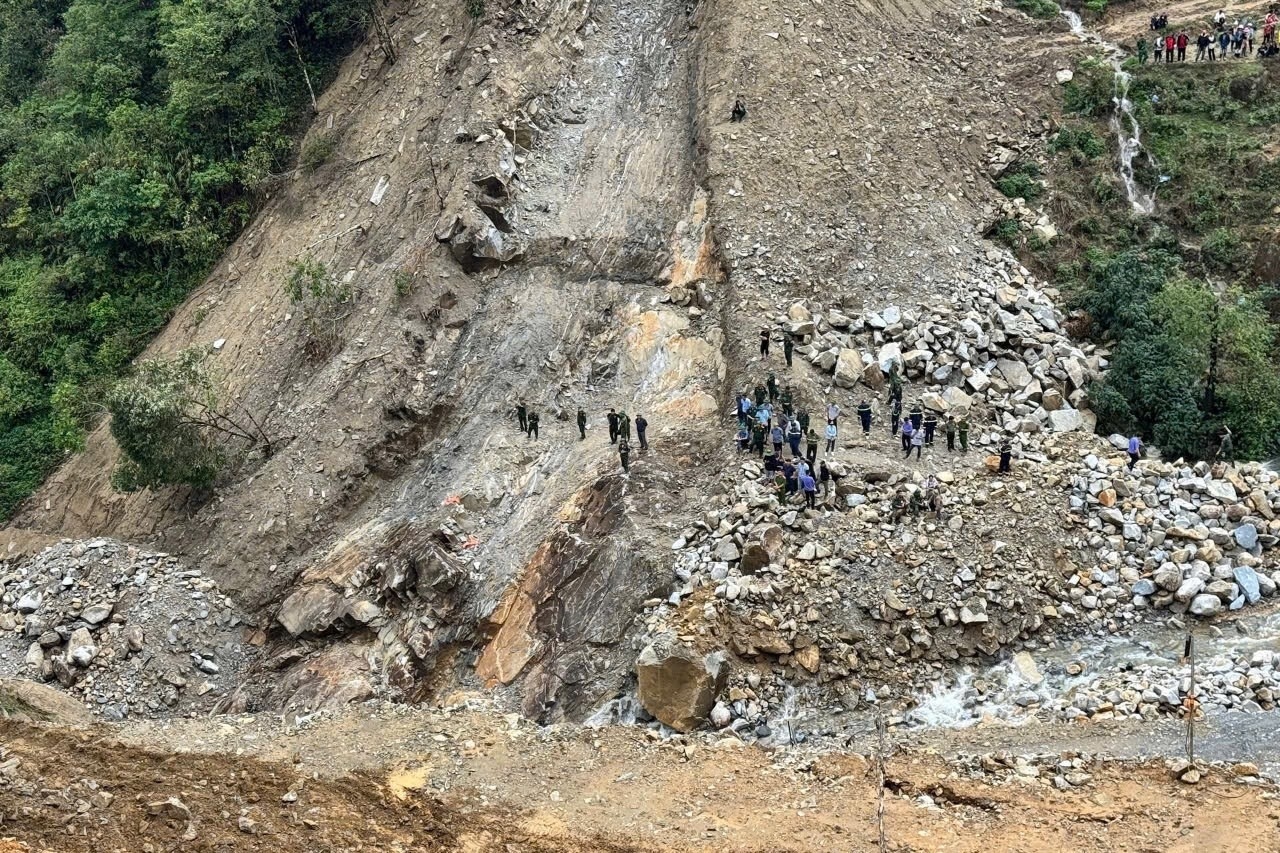 Sat lo da khien 5 nguoi mat tich o Lai Chau hinh anh