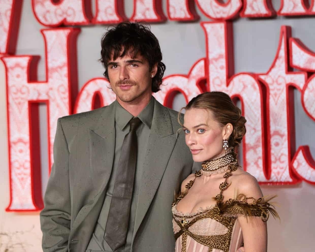 Doanh so ban 'Doi gio hu' tang vot truoc khi phim chuyen the ra mat hinh anh