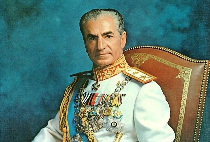 Tinh trang 'tuyet duoi nuoc' cua vua Iran hinh anh