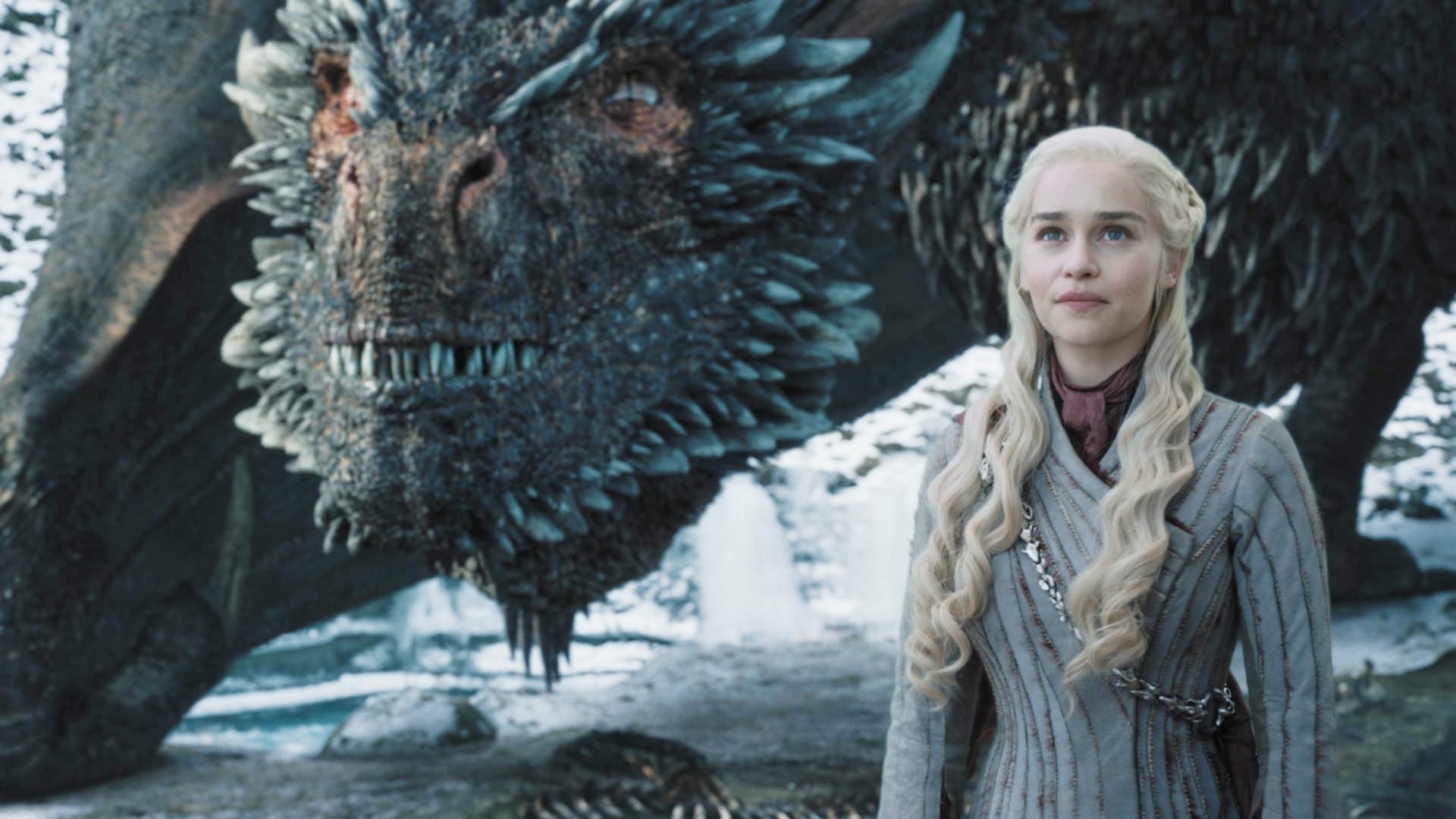 Tiểu thuyết của George R.R Martin được xếp là 'sử thi kỳ ảo hay nhất'