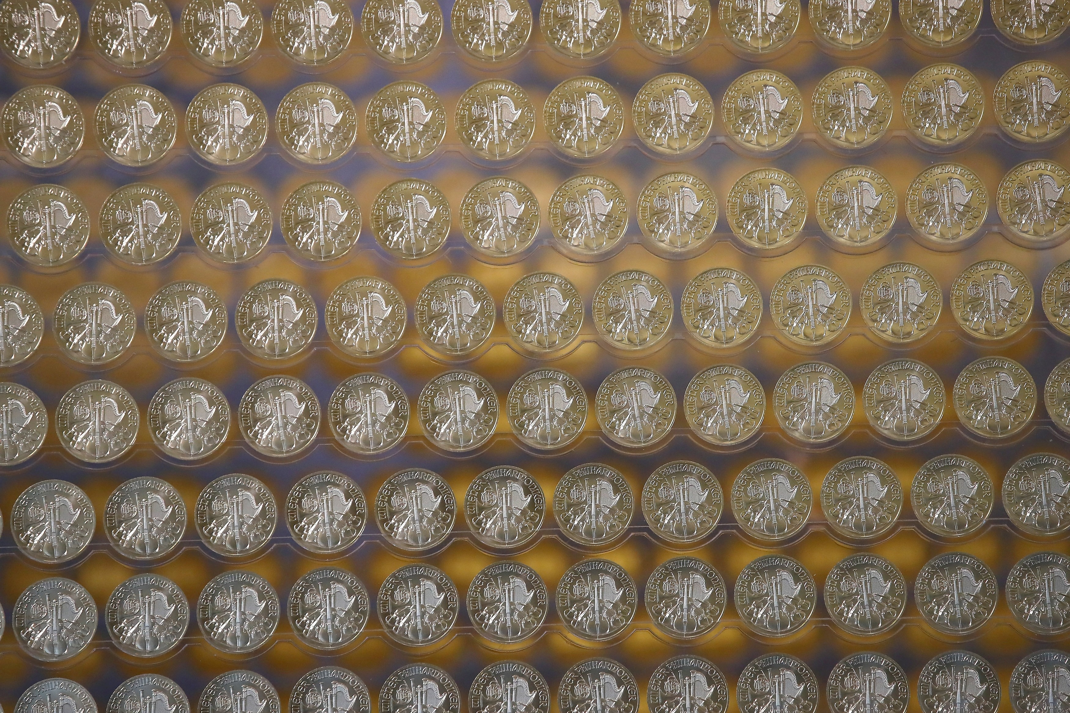 cay thong dat nhat,  cay thong Noel,  cay thong Giang sinh,  cay thong dat vang,  Vienna Philharmonic,  Pro Aurum,  Munich Duc,  ky luc Guinness anh 6