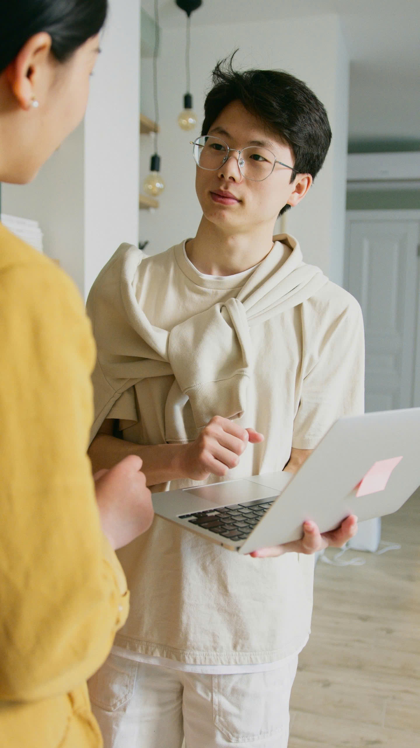 micro-retirement,  gioi tre,  xu huong viec lam,  nhan vien van phong,  gioi van phong,  xu huong van phong,  nghi huu anh 3