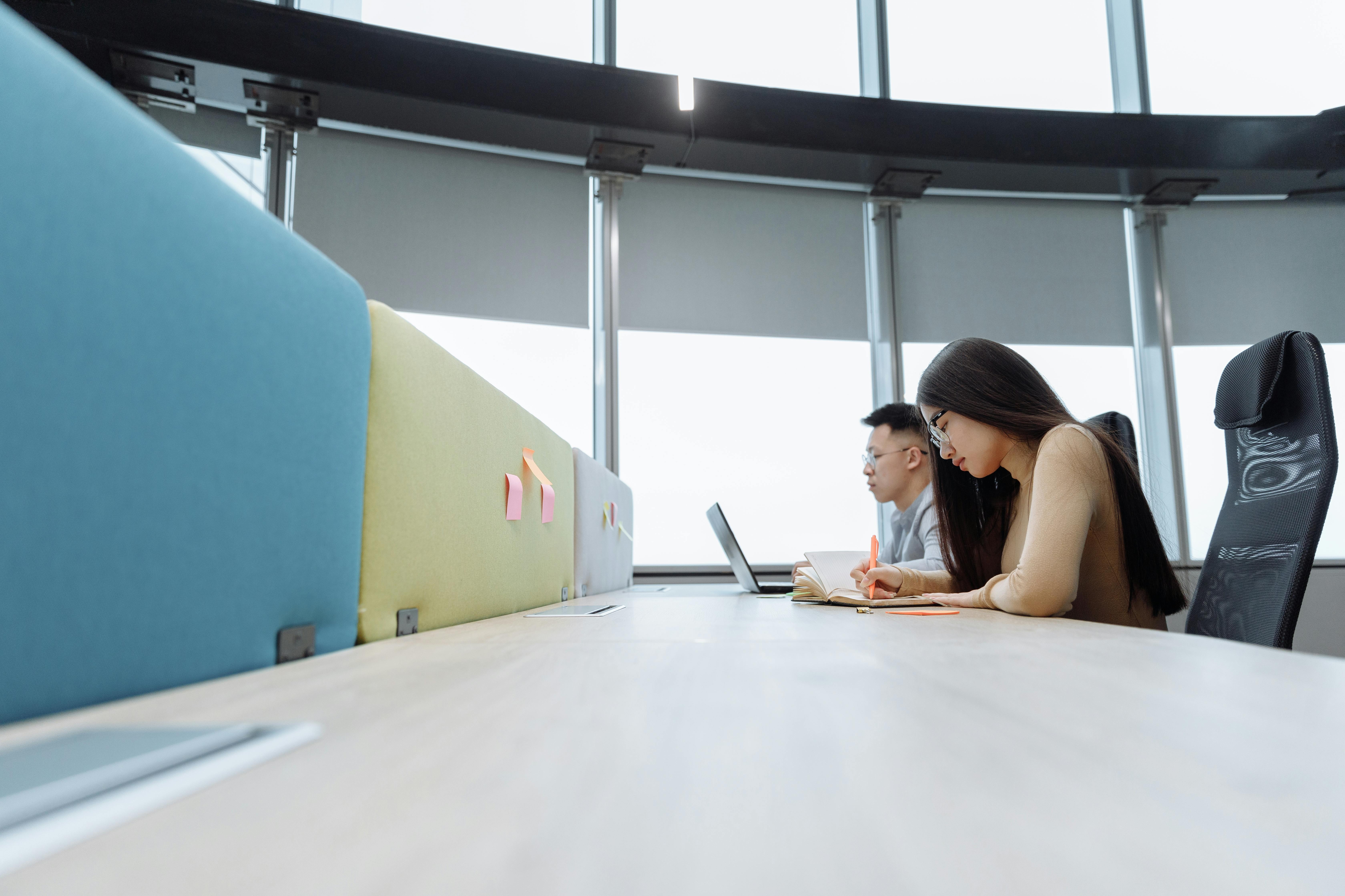 nhân viên,  lương thưởng,  cân bằng cuộc sống,  ưu tiên sự nghiệp,  Deloitte,  Randstad,  môi trường làm việc,  Gen Z,  khảo sát Gen Z ảnh 2 nhan vien,  luong thuong,  can bang cuoc song,  uu tien su nghiep,  Deloitte,  Randstad,  moi truong lam viec,  Gen Z,  khao sat Gen Z anh 2