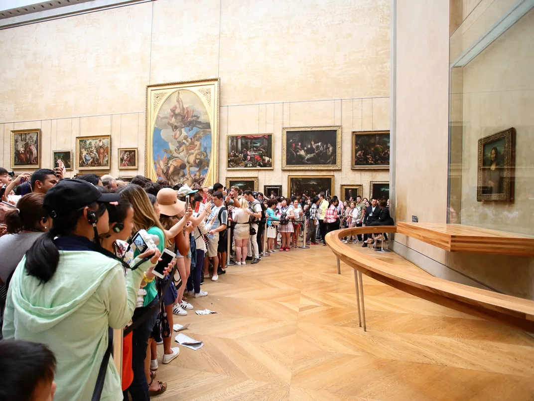 Mona Lisa,  Bao tang Louvre,  Tong thong Phap,  Emmanuel Macron,  cai tao bao tang,  Salle des Etats,  Cour Carree,  Leonardo da Vinci anh 2