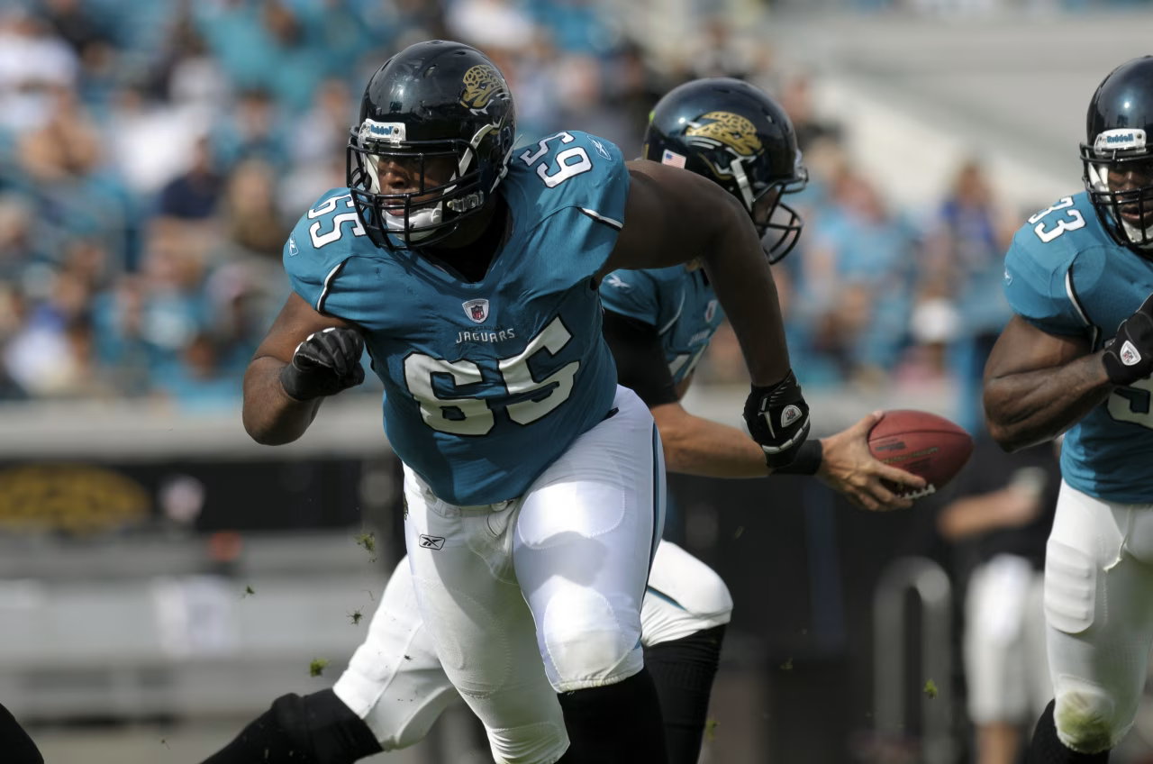 Will Rackley,  NFL,  cuu cau thu,  bong bau duc,  cau thu di lam,  cong viec van phong,  ngoi sao san co,  Dai sanh danh vong,  hau ve,  cau thu giai nghe anh 2