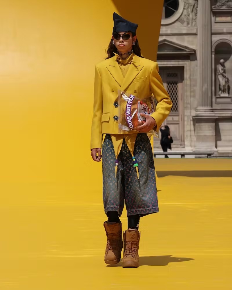 6585_louis_vuitton_ss23_jean_shorts.jpg
