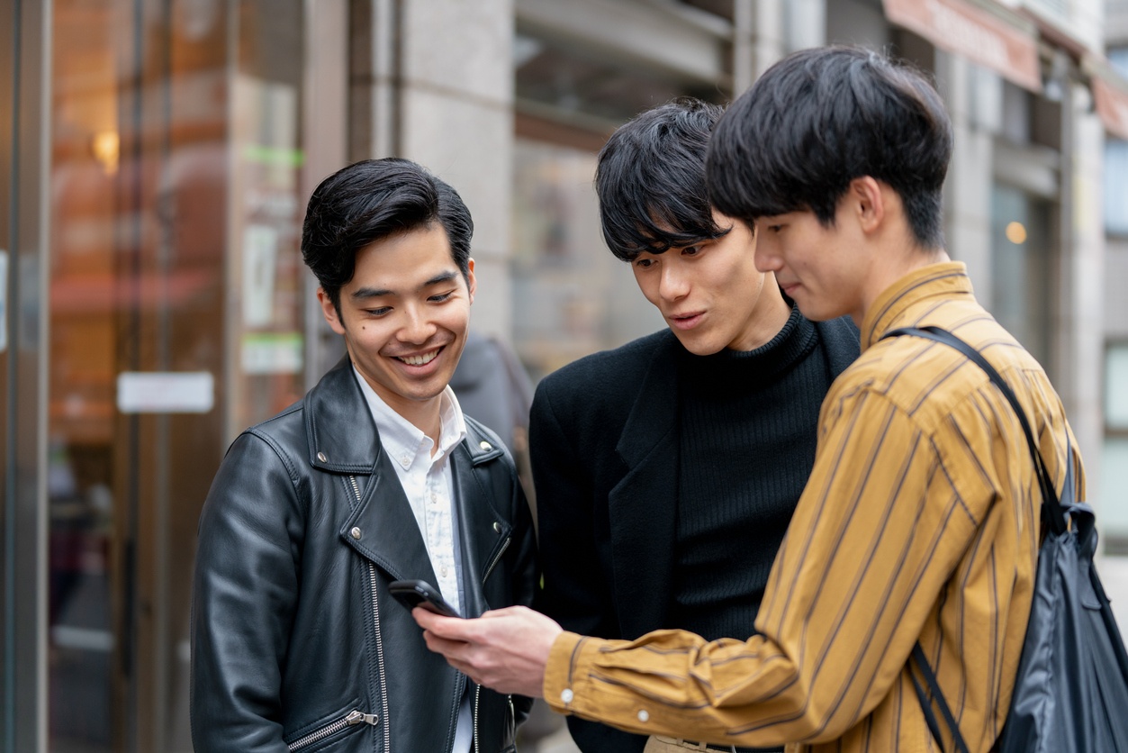 Valentine,  Valentine trang,  14/2,  14/3,  phu nu Nhat,  nguoi Nhat Ban,  tinh yeu Nhat Ban,  khong tang socola,  socola Valentine,  giri choco,  socola nghia vu,  nam gioi Nhat anh 2