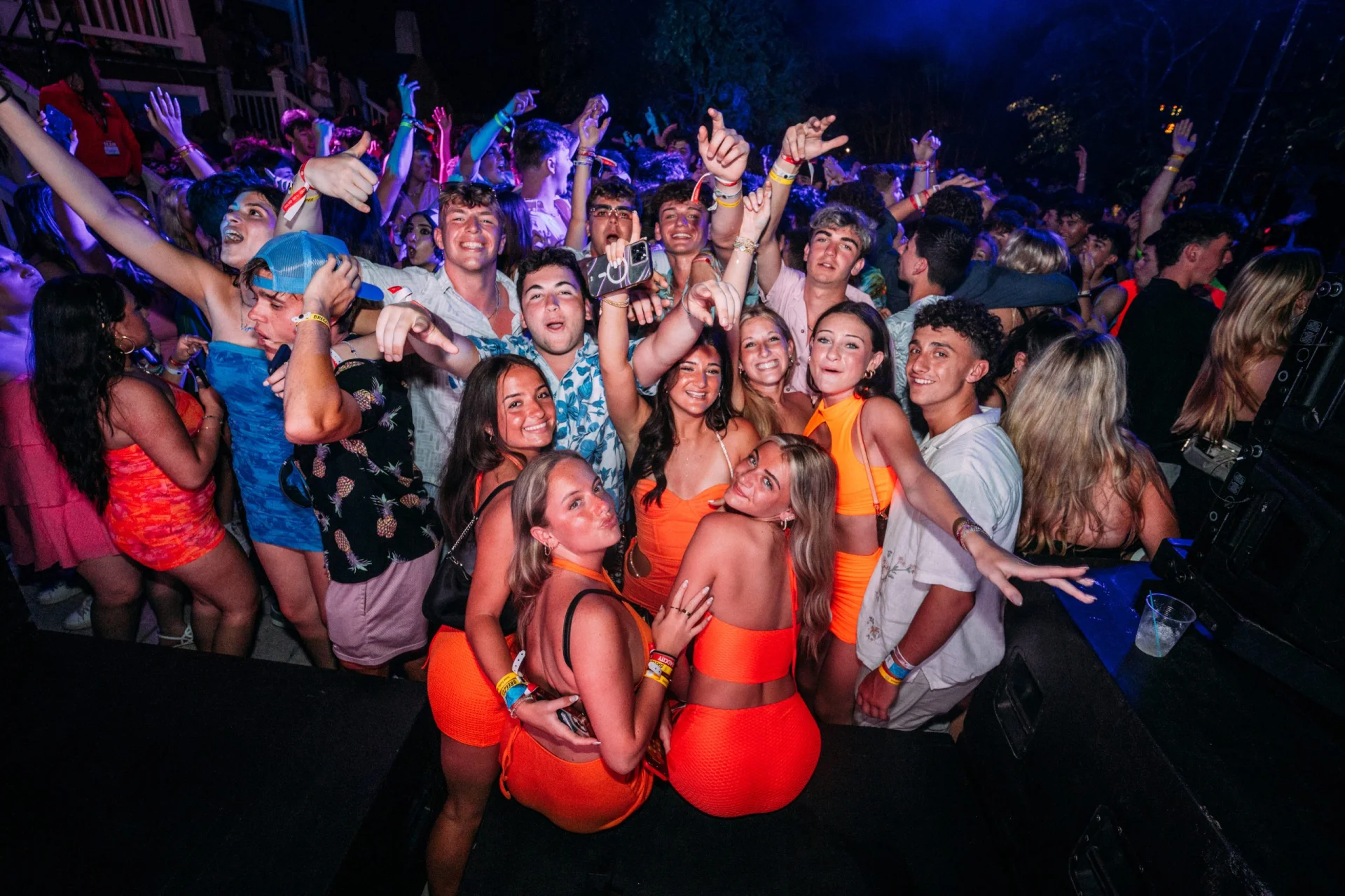 rich kid,  con nhà giàu,  học sinh trung học,  kỳ nghỉ xuân,  đảo thiên đường,  Paradise Island,  Atlantis Bahamas,  nghỉ dưỡng,  trường tư thục,  tiệc con nhà giàu,  giới thượng lưu,   ảnh 13 rich kid,  con nha giau,  hoc sinh trung hoc,  ky nghi xuan,  dao thien duong,  Paradise Island,  Atlantis Bahamas,  nghi duong,  truong tu thuc,  tiec con nha giau,  gioi thuong luu, anh 13